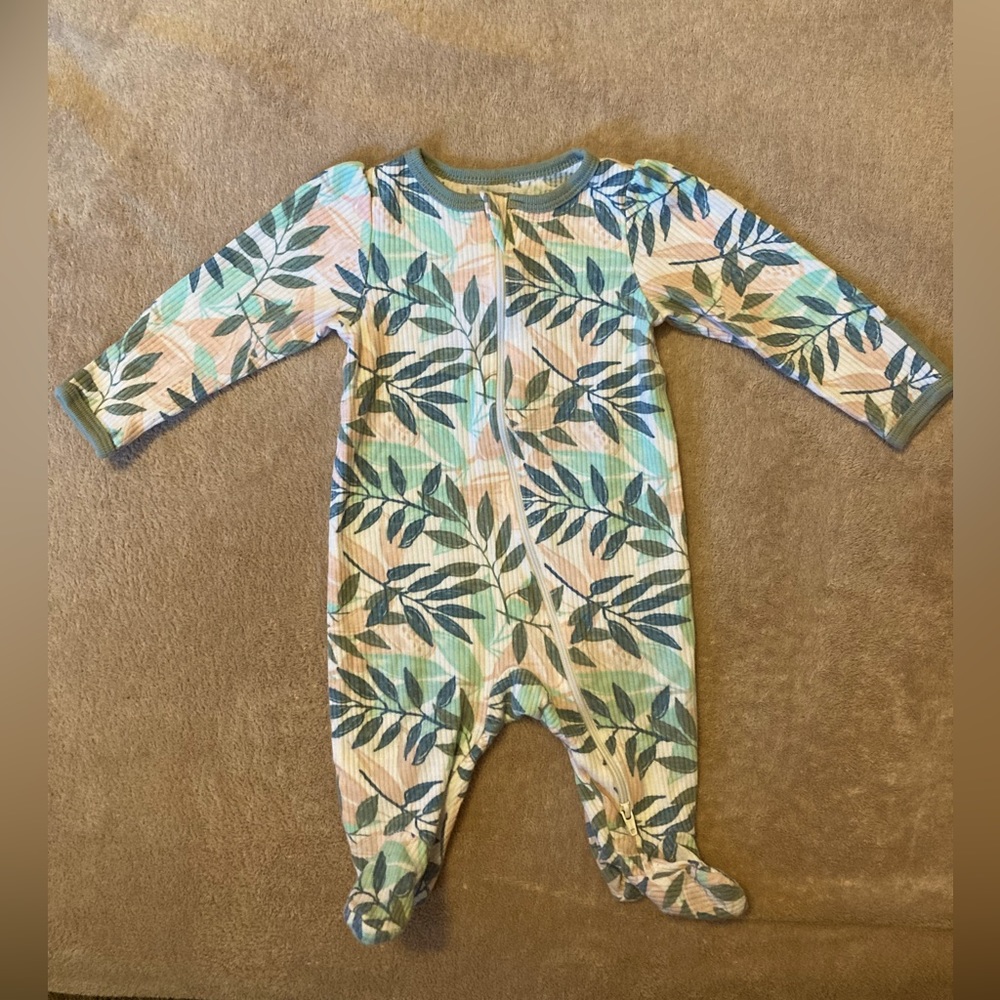 2pc 0-3 month babygirl footed onesie
